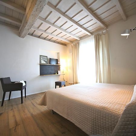 32 Bnb Camerecaffe Pavia Oda fotoğraf